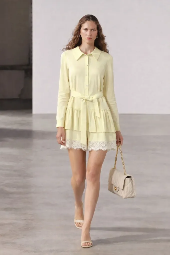 Dress Short -Yellow Collar