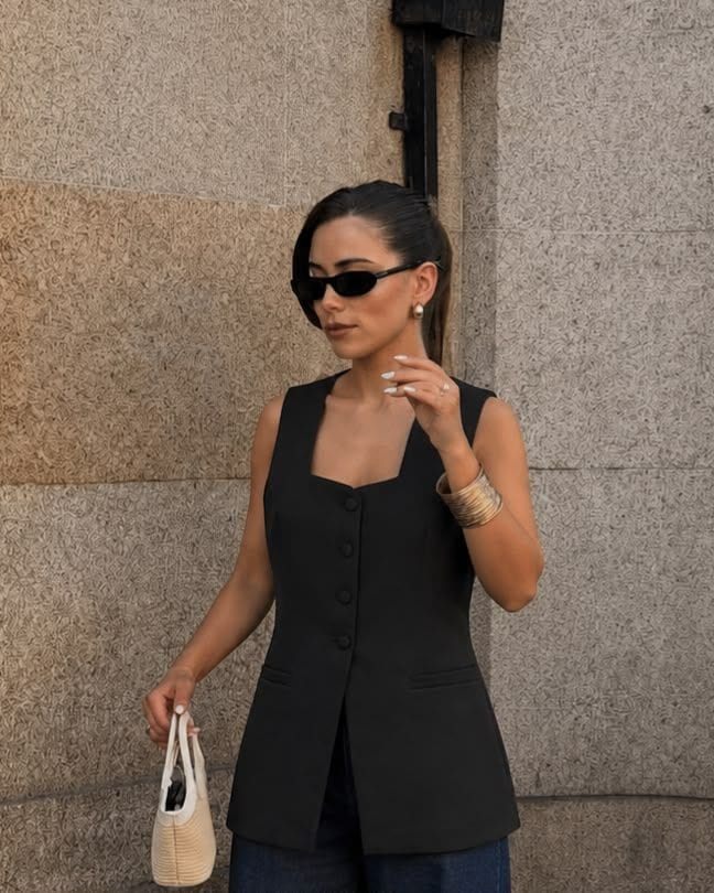 Structured Longline Vest – Black